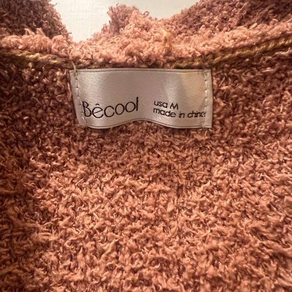Be Cool Women’s Open Sweater - Picture 5 of 7